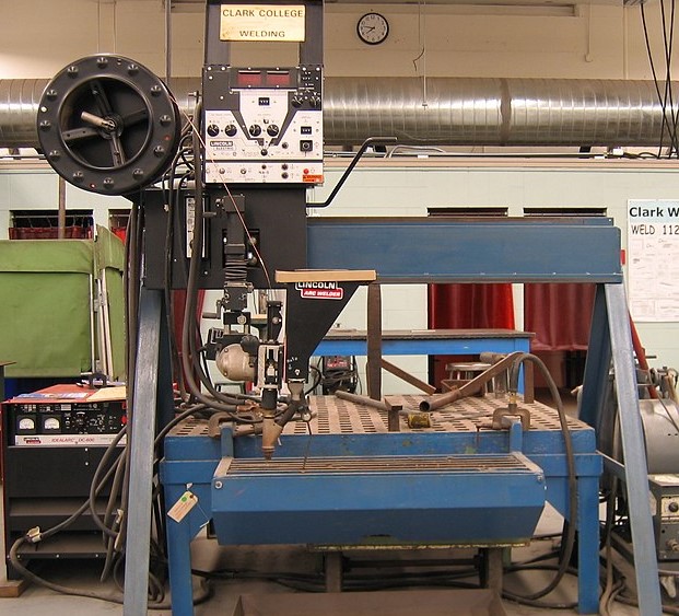 SAW (Submerged arc welding) machine_ Wikimedia public domain