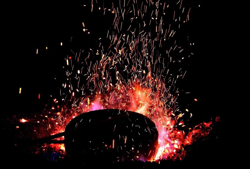 Fanace for cast iron inoculation